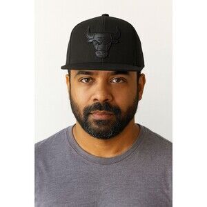 New Ultra Game NBA Basketball Team Chicago Bulls Snapback Trucker Hat Cap OSFM